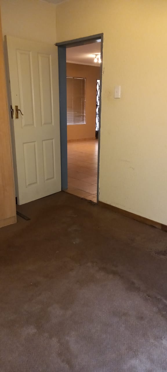 2 Bedroom Property for Sale in Vaalpark Free State